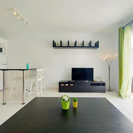 Dream Apartment, Wifi, Pool, Near The Los Charcos Beach * Costa Teguise