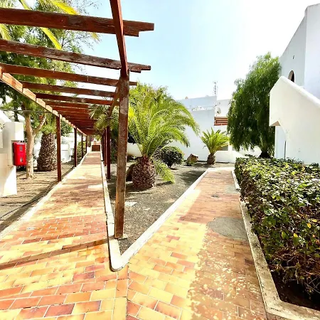 Dream Apartment, Wifi, Pool, Near The Los Charcos Beach Costa Teguise
