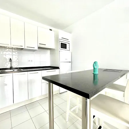Dream Apartment, Wifi, Pool, Near The Los Charcos Beach * Costa Teguise